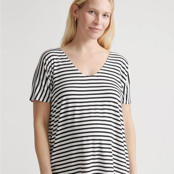 Quince Striped Women's Tops 2 pack Black/White size L NWT in packaging - Picture 3 of 16
